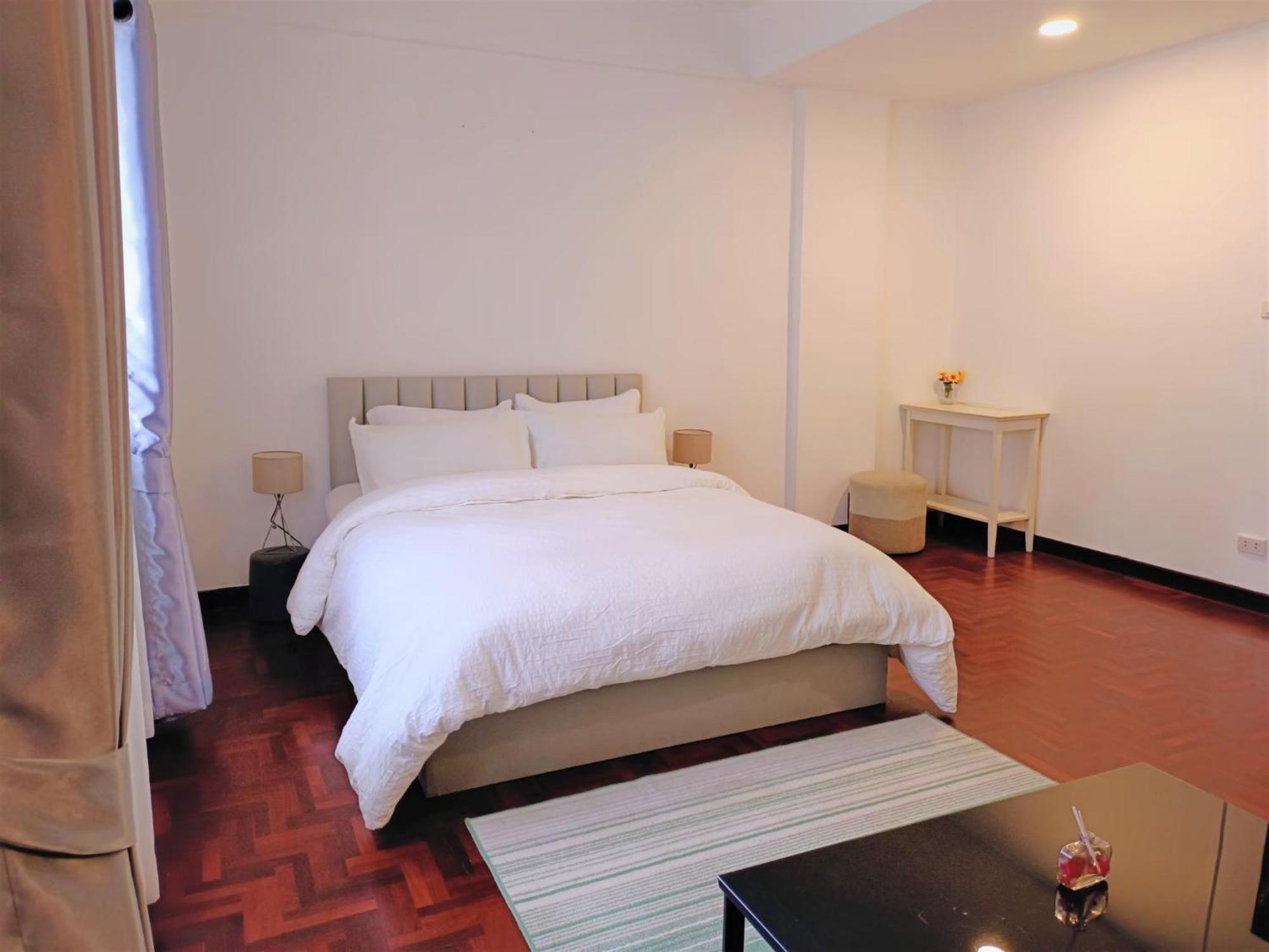 Serena Hostel Nimman9 Chiangmai Chiang Mai Eksteriør billede