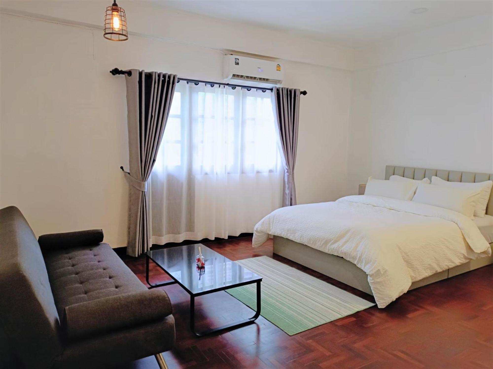 Serena Hostel Nimman9 Chiangmai Chiang Mai Eksteriør billede